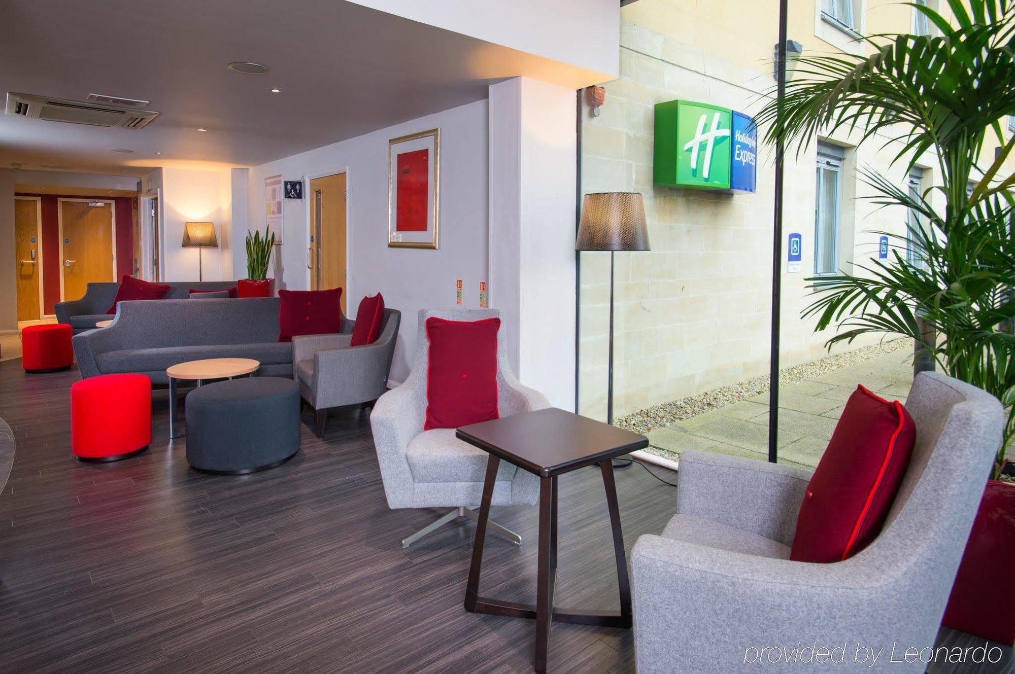 Holiday Inn Express Bath By Ihg Exterior photo